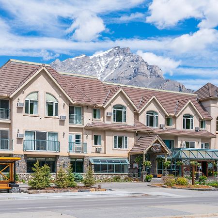 Irwin'S Mountain Inn Banff Exterior foto