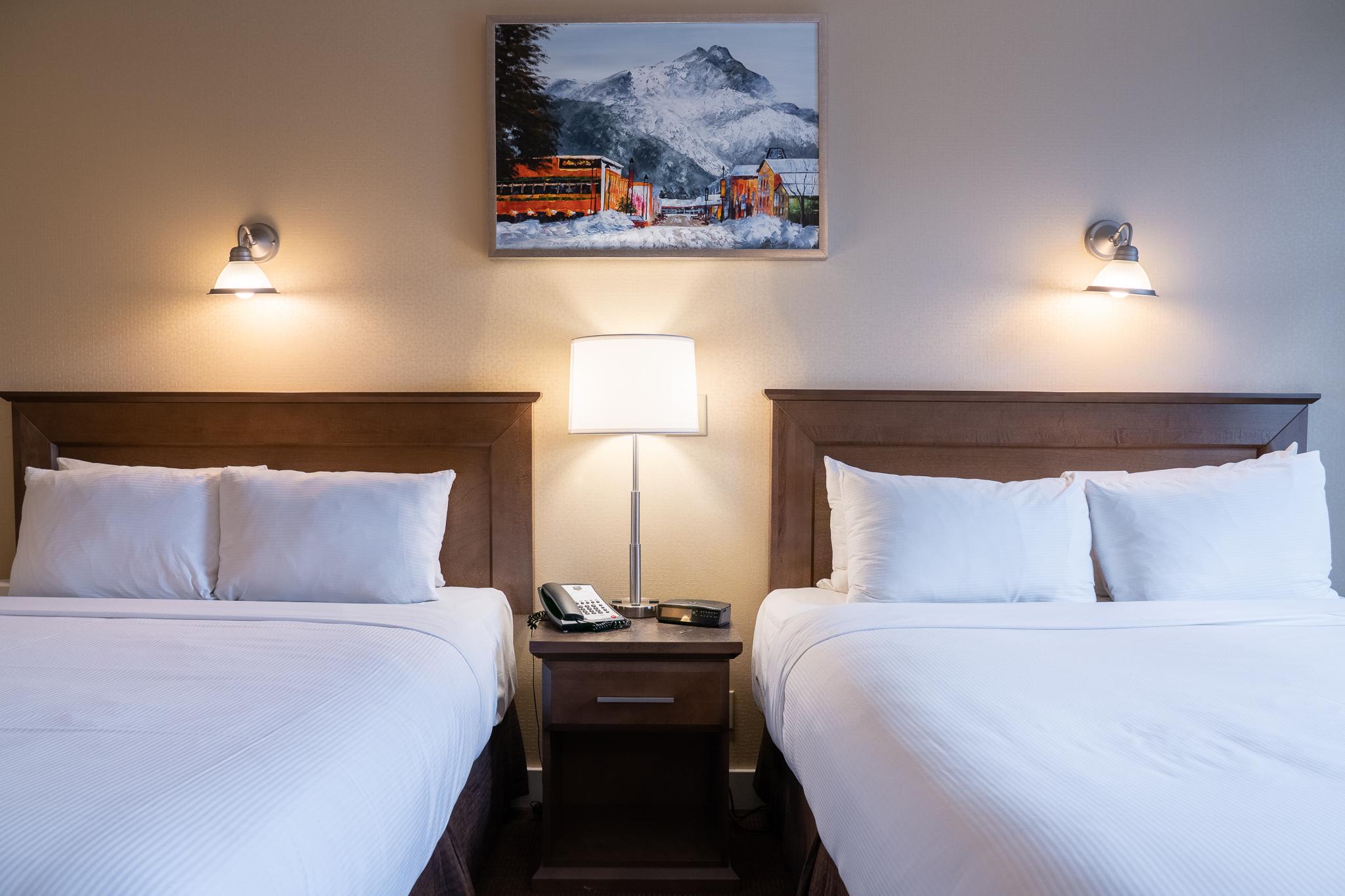 Irwin'S Mountain Inn Banff Exterior foto